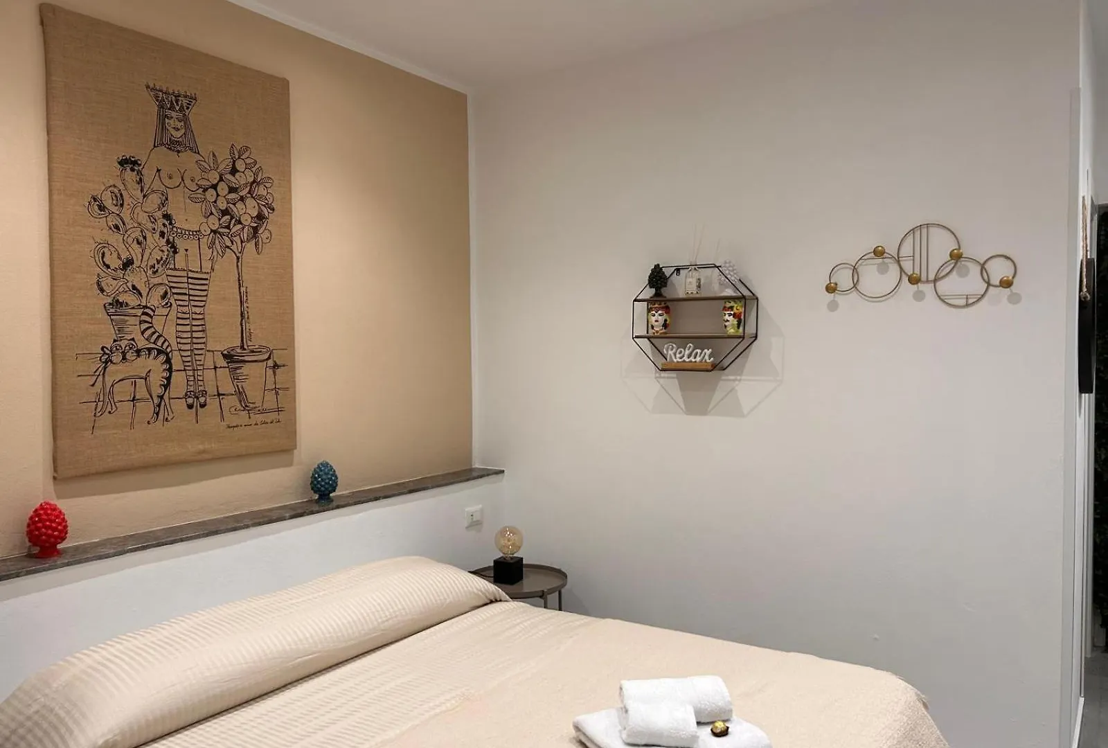 Amori 85 Hotel Palermo 0*,  Italy